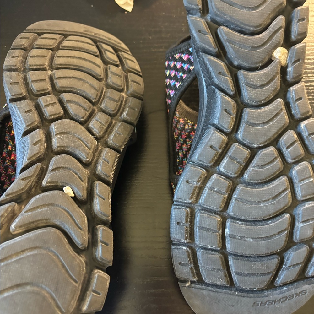 Skechers yoga foam SIZE 7B